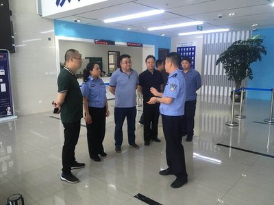 贵州省商务厅副厅长栾雁赴安顺市专题调研二手车交易市场经营发展